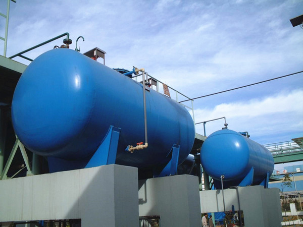 鋼襯塑儲罐